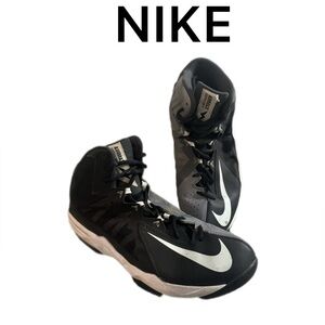 Men’s NIKE Airmax Stutter Step 2 size 10